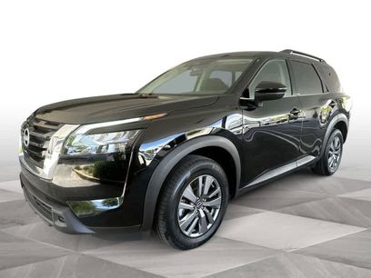 Used 2025 Nissan Pathfinder SV