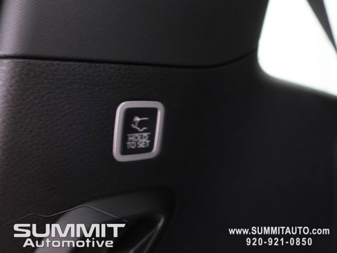 New 2026 Jeep Grand Wagoneer Summit AWD/4WD image 36