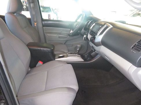 Used 2014 Toyota Tacoma PreRunner w/ TRD Sport Package RWD image 34