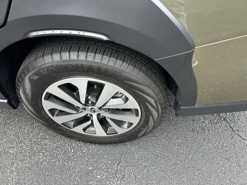 Certified 2025 Subaru Outback Premium AWD/4WD image 13