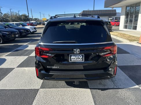 Used 2026 Honda Odyssey EX-L image 4