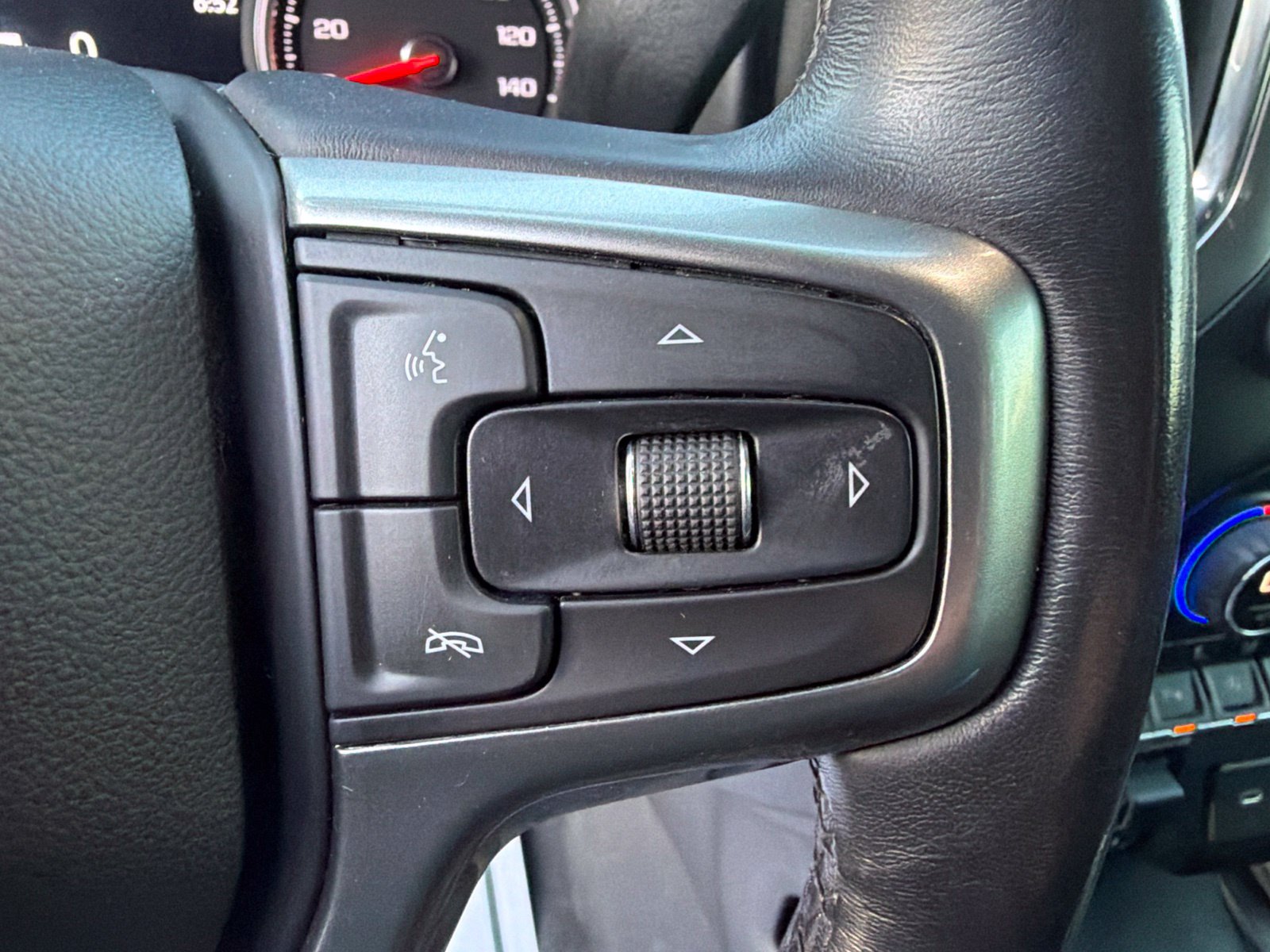 Used 2021 Chevrolet Silverado 1500 LTZ w/ Technology Package AWD/4WD image 19
