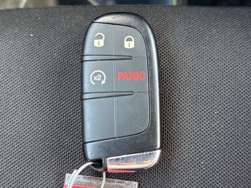 Used 2023 Jeep Renegade Altitude AWD/4WD image 20