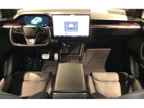 Used 2024 Tesla Model X image 21