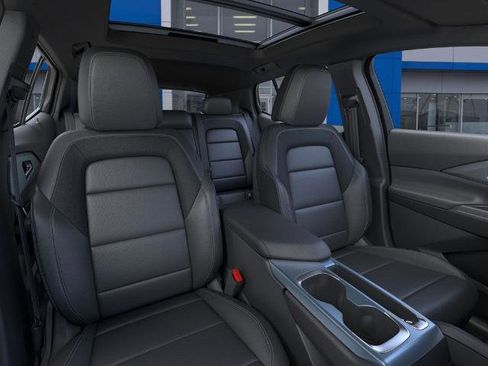 New 2026 Chevrolet Equinox EV LT image 16