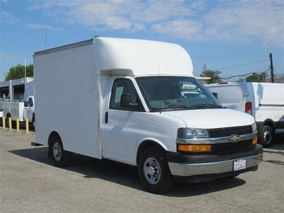Used 2018 Chevrolet Express 3500 w/ Chrome Appearance Package