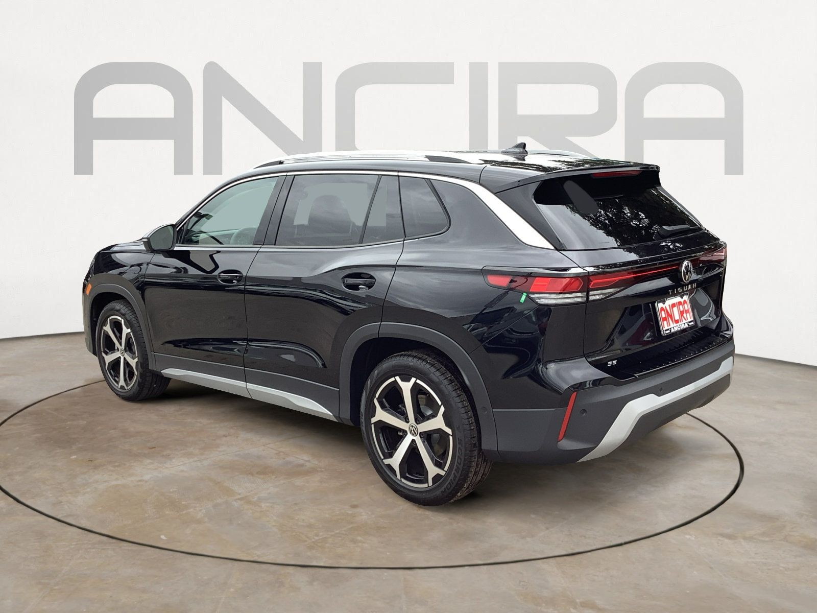 New 2026 Volkswagen Tiguan SE FWD image 6