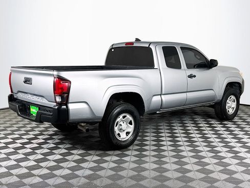 Used 2019 Toyota Tacoma SR image 10