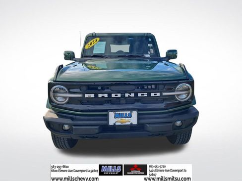 Used 2024 Ford Bronco Outer Banks image 2