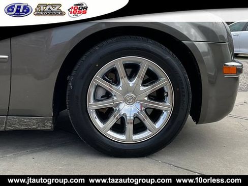 Used 2008 Chrysler 300 C w/ Protection Group II RWD image 9