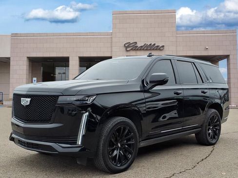 Used 2023 Cadillac Escalade Sport Platinum w/ LPO, ONYX Package image 1