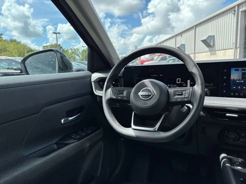 Used 2026 Nissan Kicks SV w/ Cold Weather Package FWD image 33