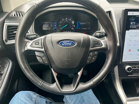 Used 2022 Ford Edge SEL AWD/4WD image 11