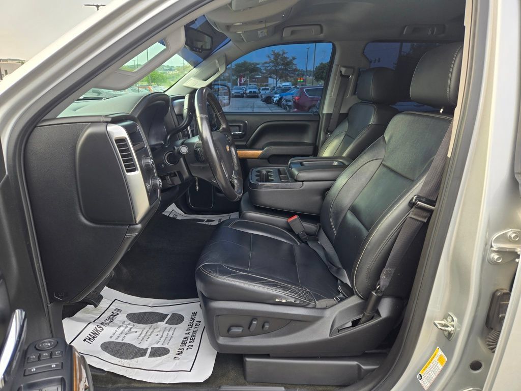 Used 2018 Chevrolet Silverado 1500 LTZ AWD/4WD image 13