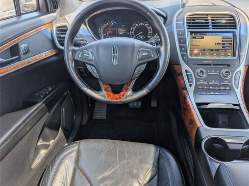 Used 2016 Lincoln MKX Reserve w/ Climate Package AWD/4WD image 20