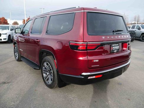 Used 2022 Jeep Wagoneer Series III w/ Flexible Seating Group image 20