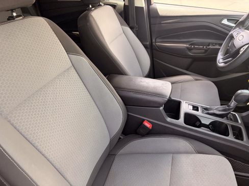 Used 2017 Ford Escape SE FWD image 10