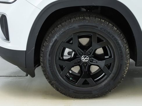 New 2026 Volkswagen Atlas Peak Edition image 44