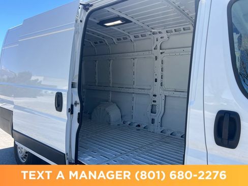 Used 2025 RAM ProMaster 3500 w/ Convenience Group FWD image 28