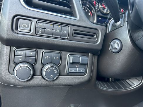 Used 2021 Chevrolet Tahoe RST image 21