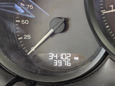 Used 2023 Porsche Macan image 11