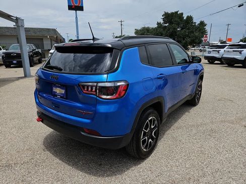 Used 2025 Jeep Compass Trailhawk AWD/4WD image 8