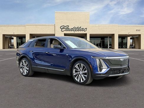 Used 2024 Cadillac Lyriq Luxury w/ Nappa Leather Package image 3