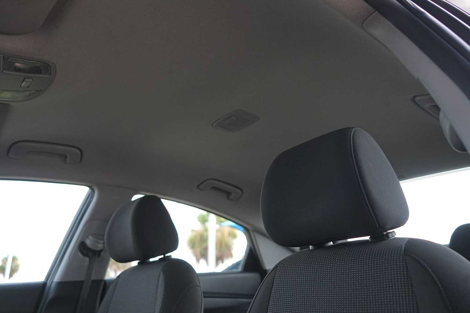 Used 2020 Hyundai Accent SE FWD image 26