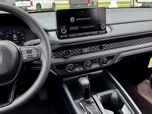 Used 2025 Honda Accord LX image 7