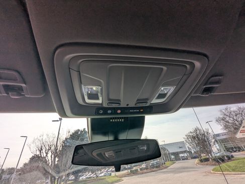 Used 2024 Chevrolet Silverado 1500 LT w/ Z71 Off-Road Package image 23