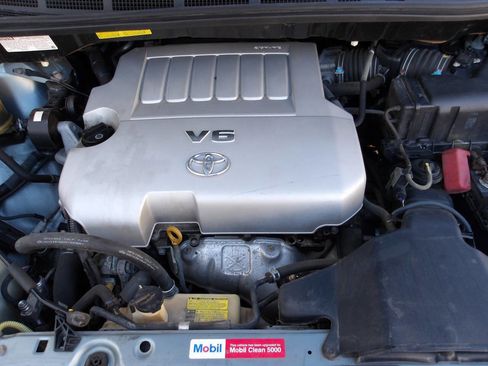 Used 2008 Toyota Sienna XLE Limited image 31