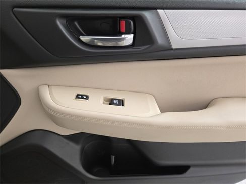 Used 2016 Subaru Legacy 2.5i Premium image 21