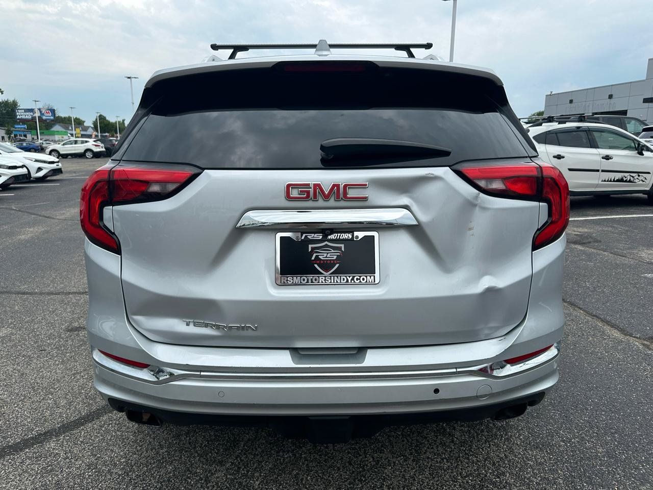 Used 2019 GMC Terrain Denali w/ LPO, 'HIT The Road' Package FWD image 5