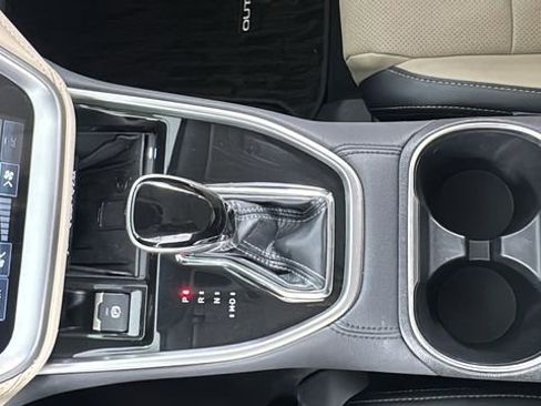 Certified 2023 Subaru Outback Limited image 33