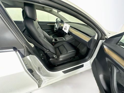 Used 2023 Tesla Model 3 Standard Range RWD image 30