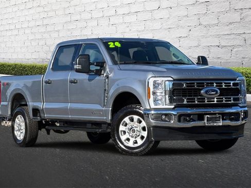 Used 2024 Ford F250 XLT image 2