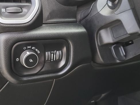 Used 2019 RAM 2500 Big Horn AWD/4WD image 18