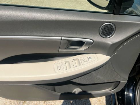 Used 2025 Hyundai Sonata SEL FWD image 15