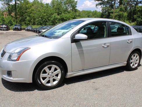 Used 2012 Nissan Sentra 2.0 SR FWD image 13