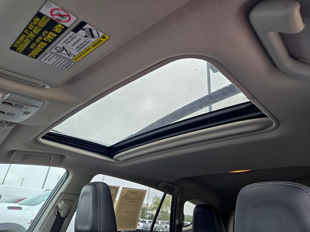 Used 2013 Toyota RAV4 Limited AWD/4WD image 24
