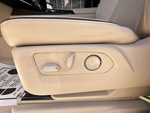 Certified 2024 Cadillac Escalade ESV Premium Luxury RWD image 20