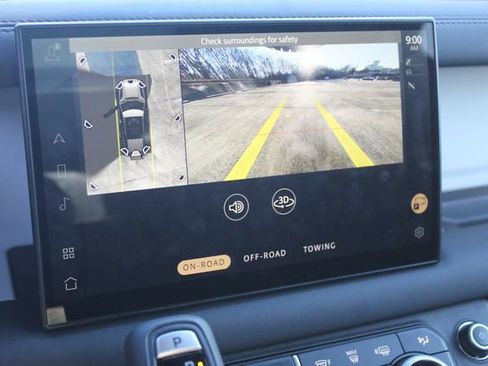 Used 2025 Land Rover Defender 110 S image 20