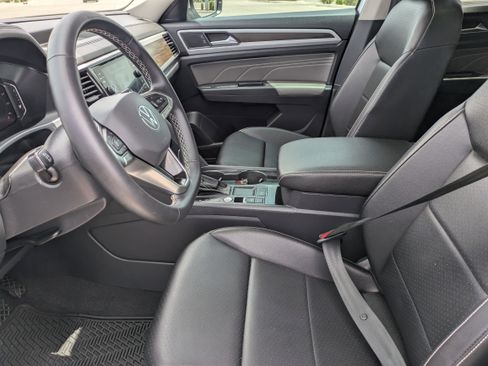 Used 2023 Volkswagen Atlas SE w/ Panoramic Sunroof Package FWD image 26