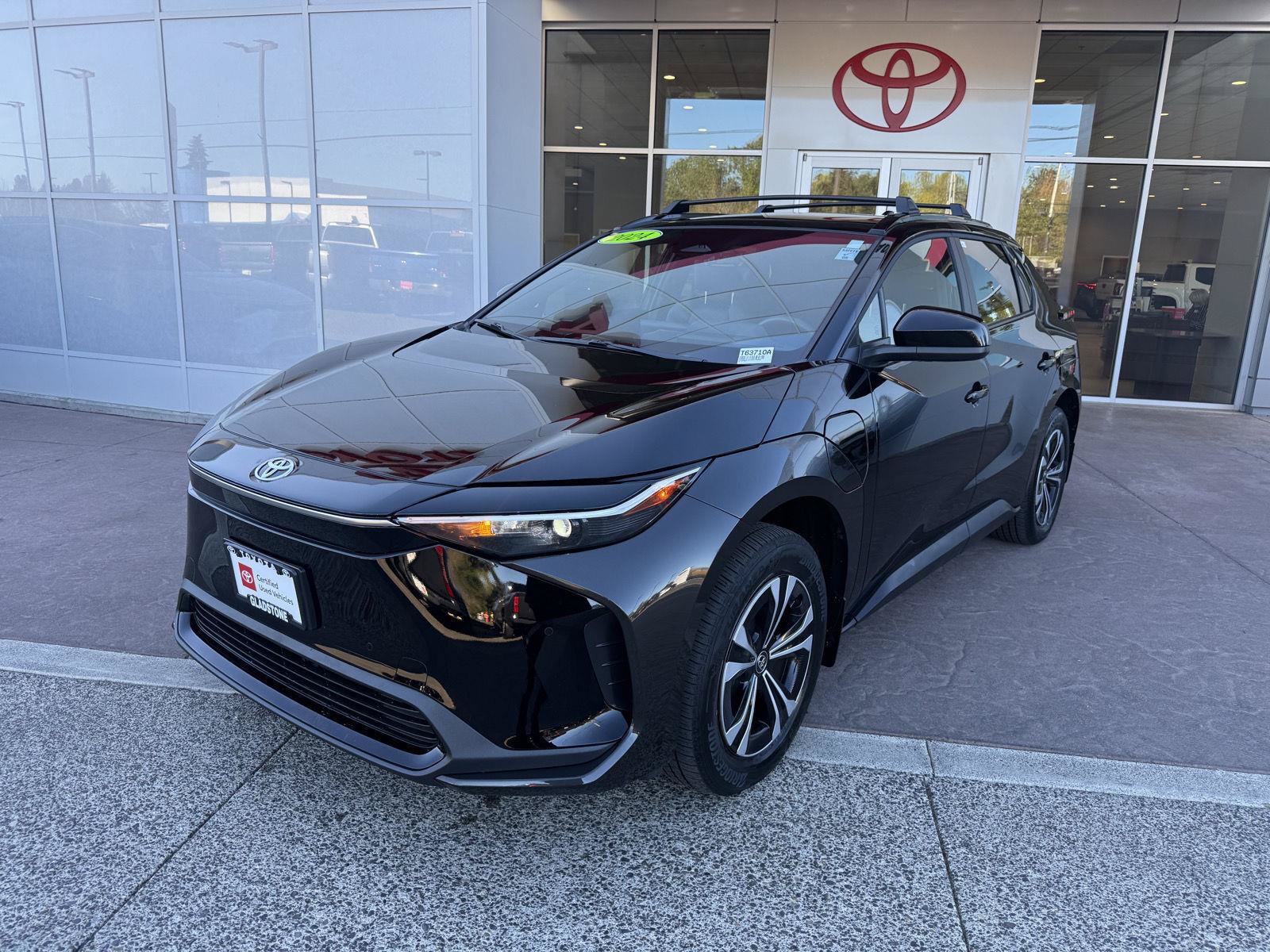 Certified 2024 Toyota bZ4X AWD w/ Weather Package image 4