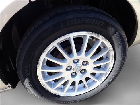 Used 2005 Chrysler Sebring Touring FWD image 7