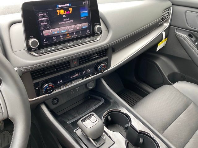 New 2026 Nissan Rogue Dark Armor AWD/4WD image 17