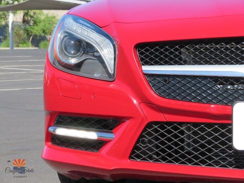 Used 2013 Mercedes-Benz SL 550 image 38