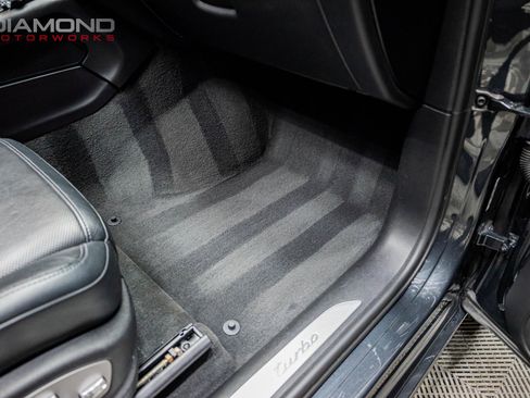 Used 2018 Porsche Macan Turbo image 93