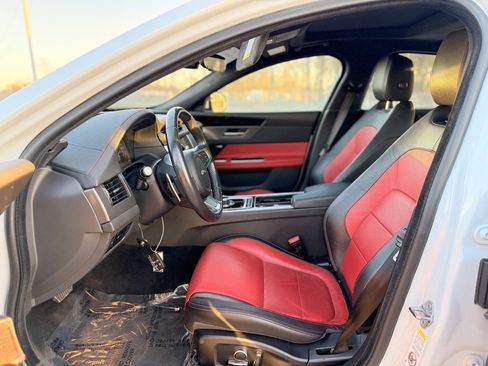 Used 2020 Jaguar XF Checkered Flag image 14