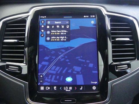 Used 2023 Volvo XC90 T8 Plus AWD/4WD image 10